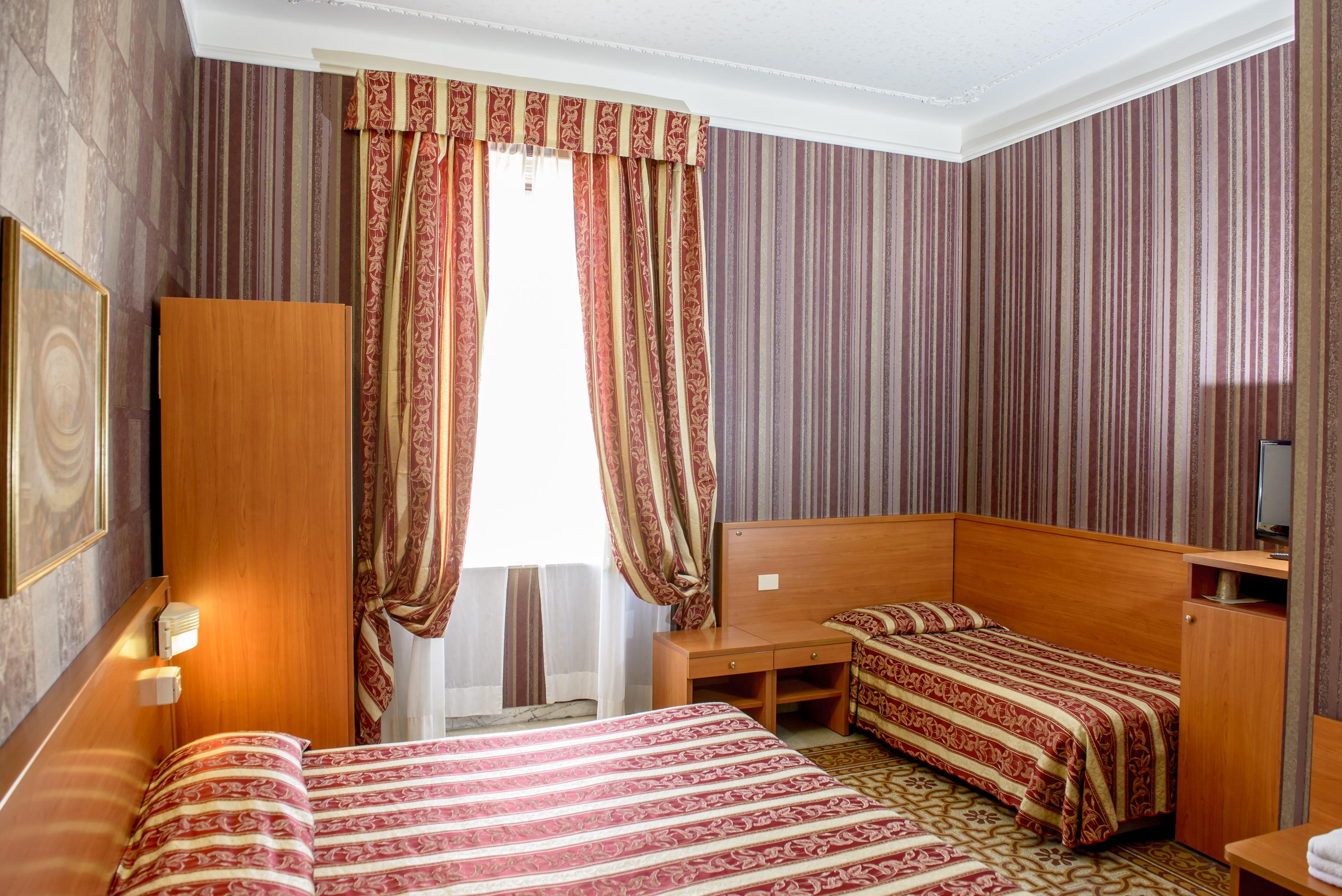 Hotel Emmaus Рим Екстериор снимка