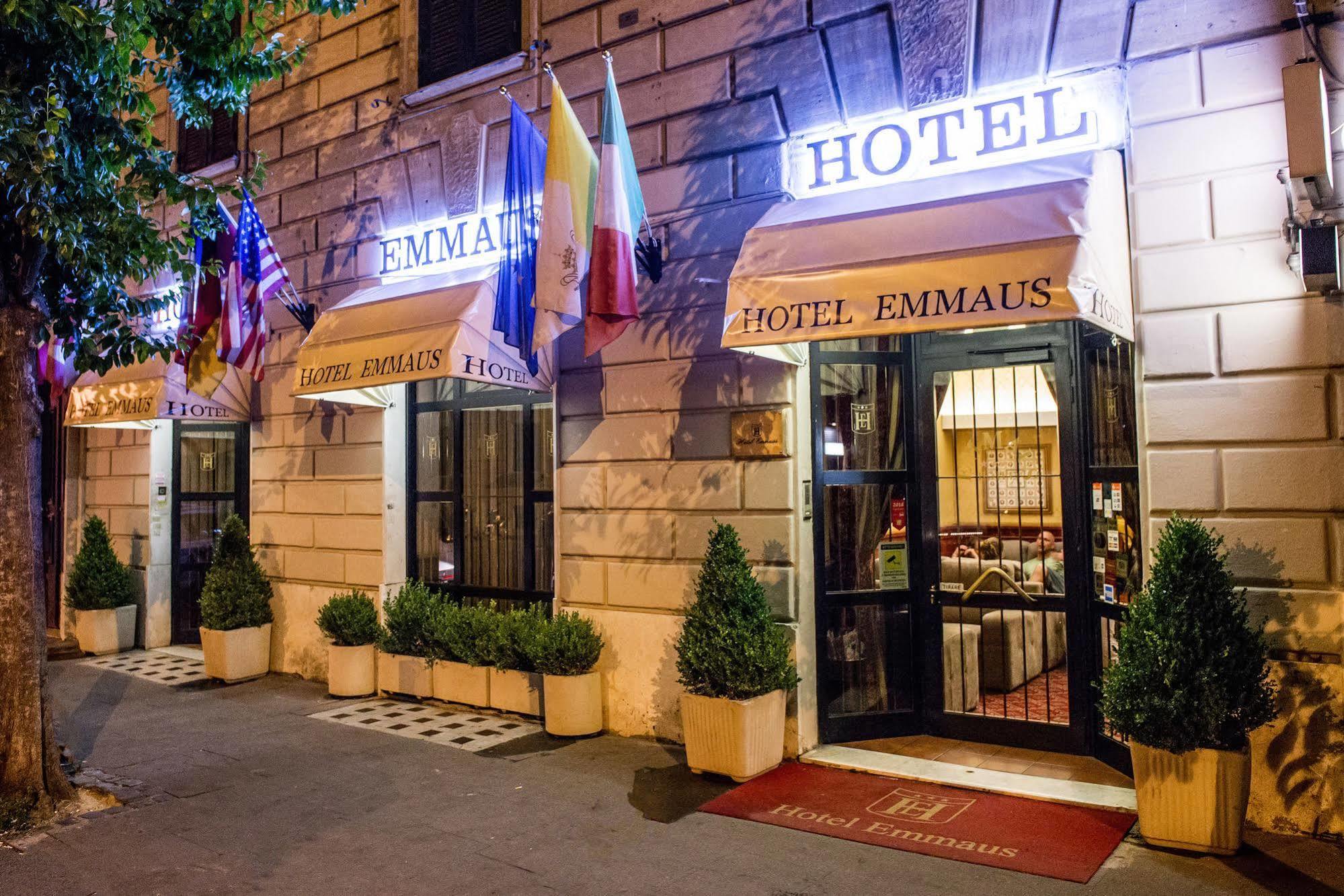 Hotel Emmaus Рим Екстериор снимка